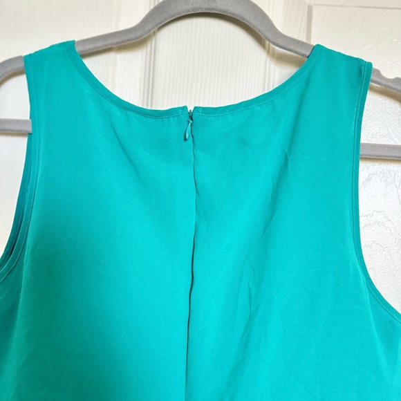 Green blouse - Picture 4 of 5